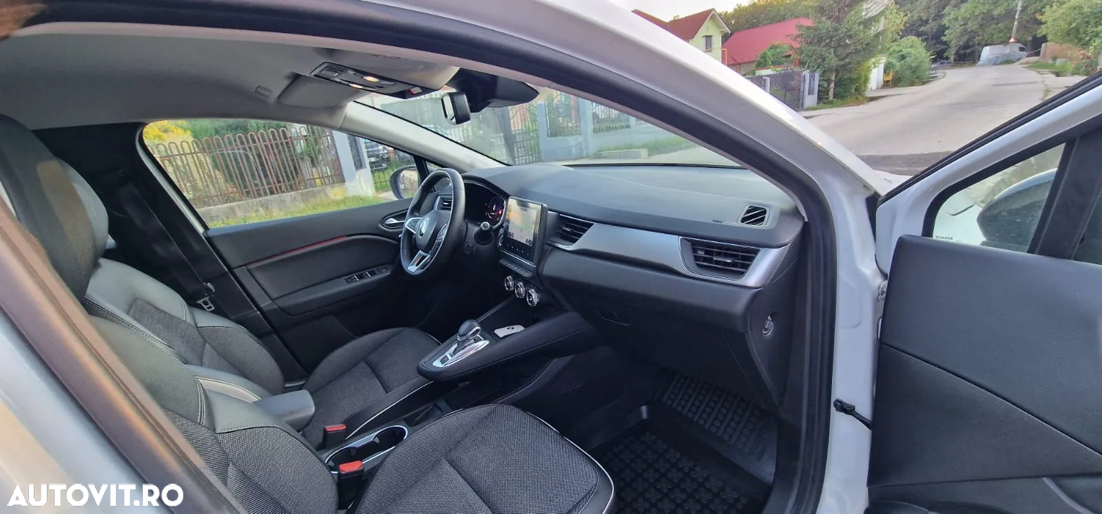 Renault Captur E-Tech Plug-In-Hybrid Intens - 20