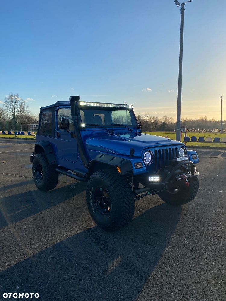 Jeep Wrangler - 1
