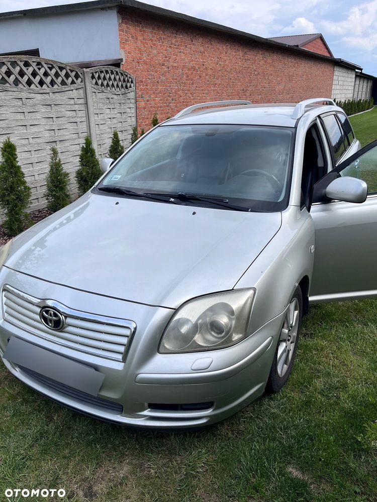 Toyota Avensis 2.0 D-4D Combi - 2