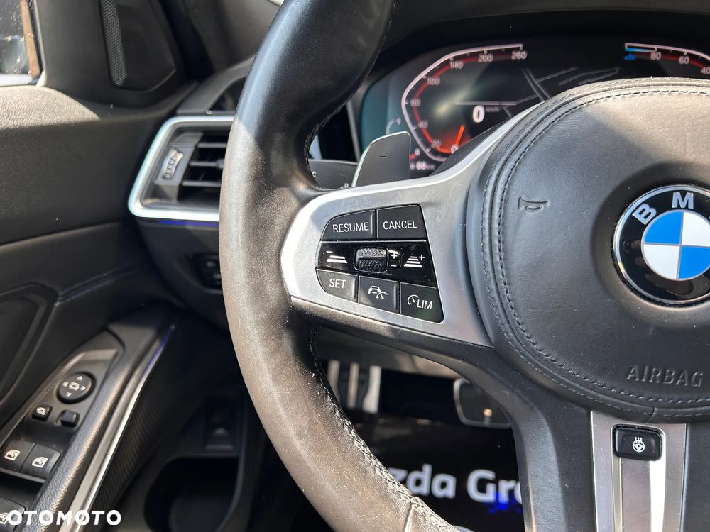 BMW Seria 3 320d xDrive MHEV M Sport sport - 26