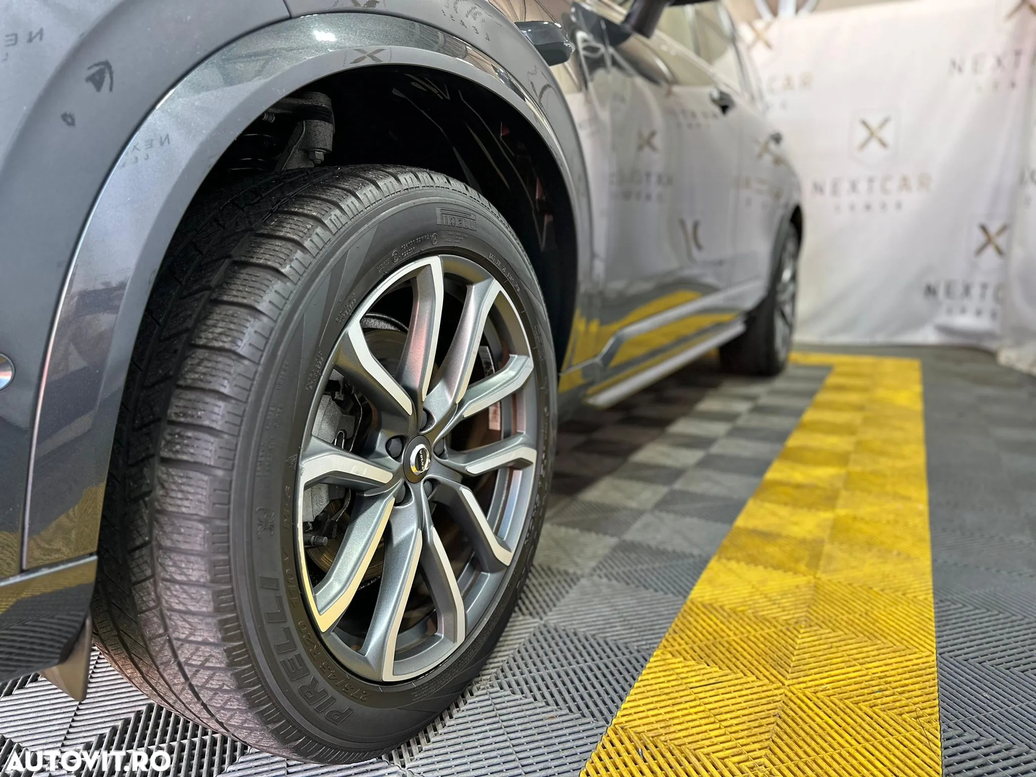 Volvo XC 90 D4 Momentum - 9
