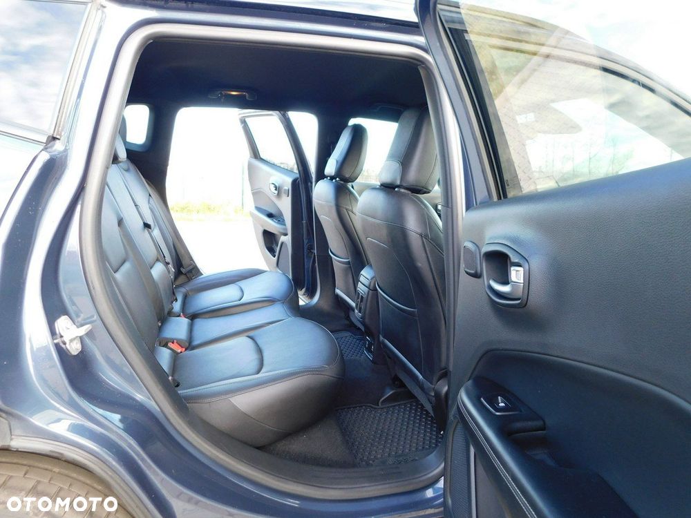 Jeep Compass - 11