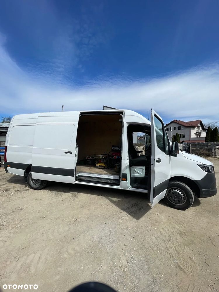 Mercedes-Benz Sprinter 907.223 - 12