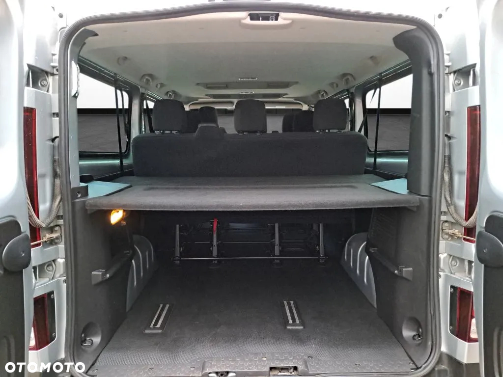 Renault Trafic - 26