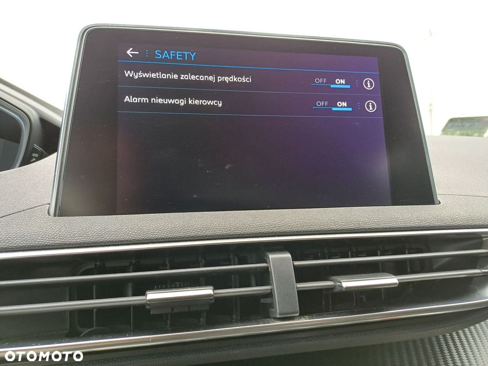 Peugeot 3008 - 22