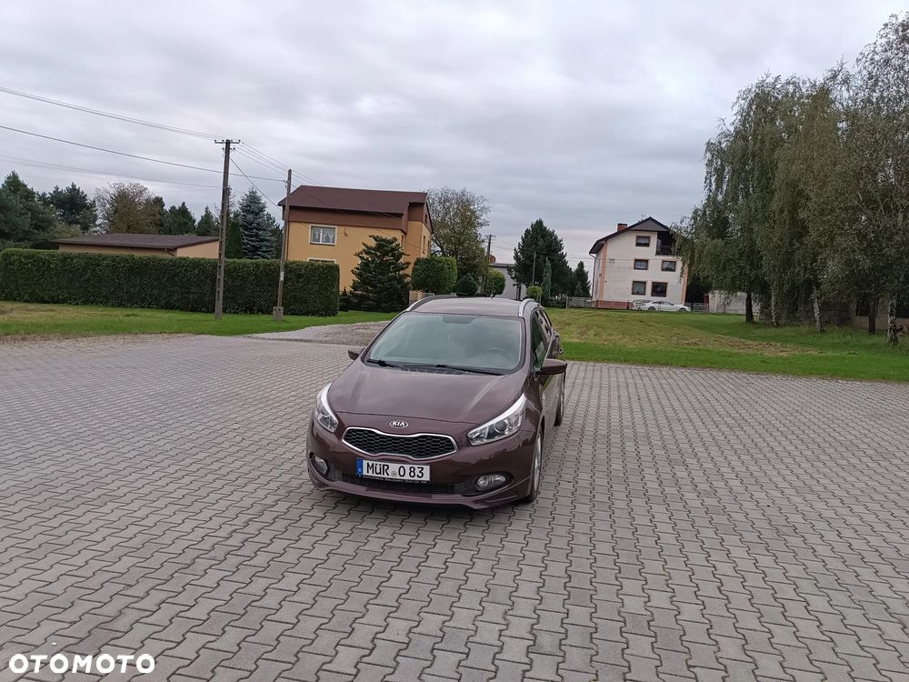 Kia Ceed 1.6 GDI Dream Team Edition - 2