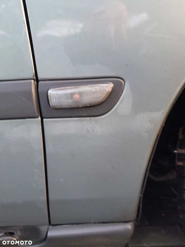 VOLVO V70 BŁOTNIK PRAWY PRZEDNI PRAWY PRZÓD KOLOR: 449-26 - 6