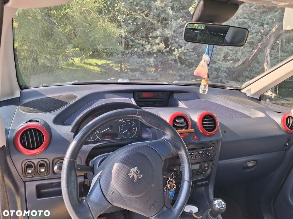 Peugeot 1007 1.4 Trendy - 16