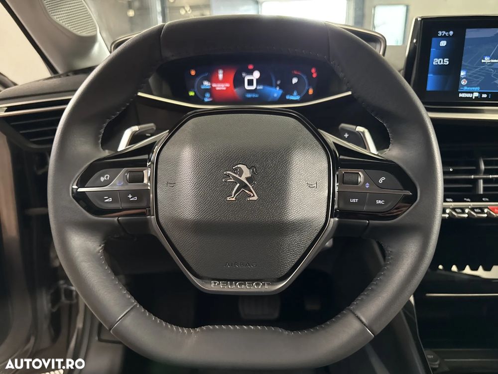 Peugeot 208 - 16