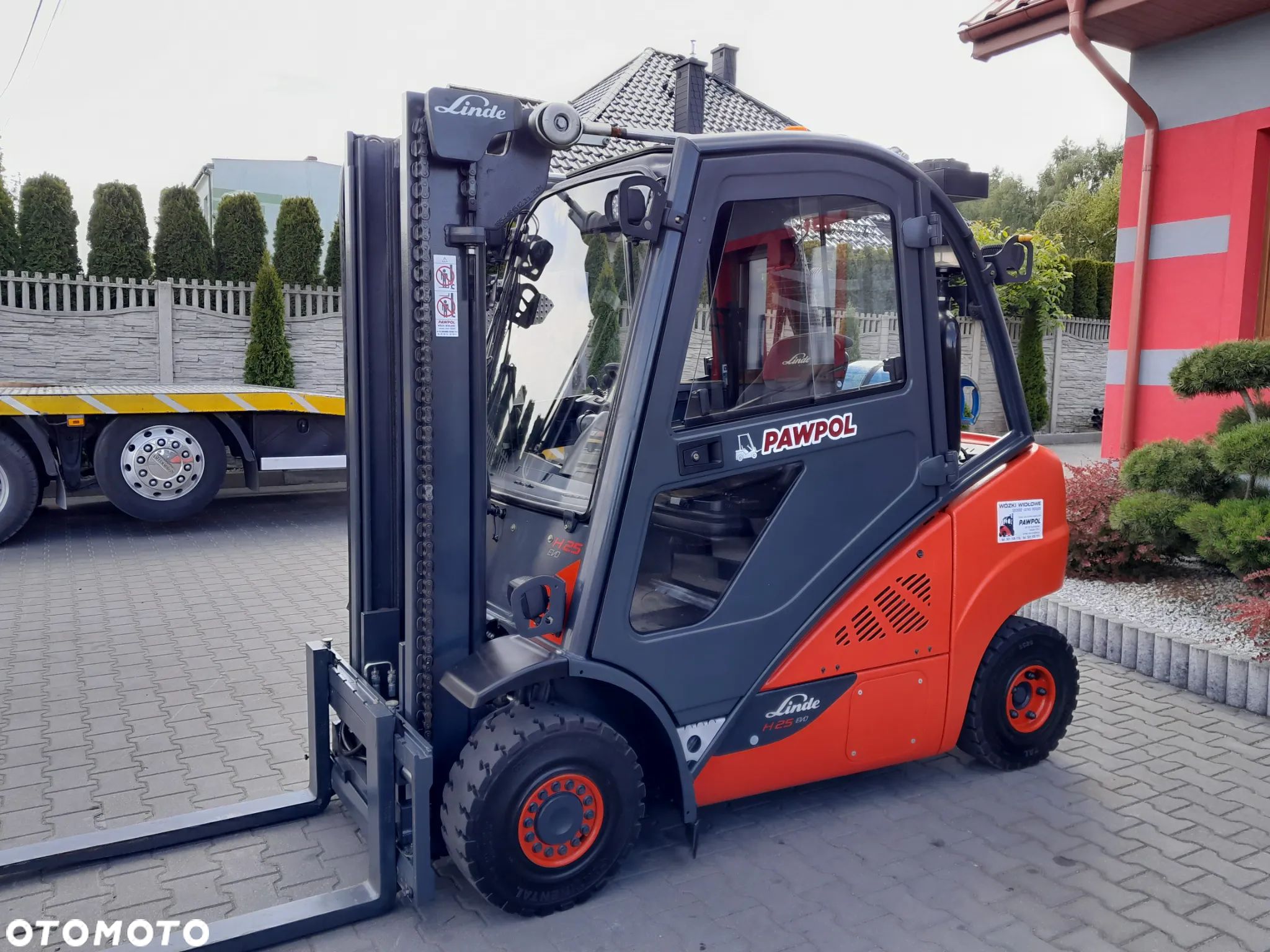 Linde H25T-02 - 1