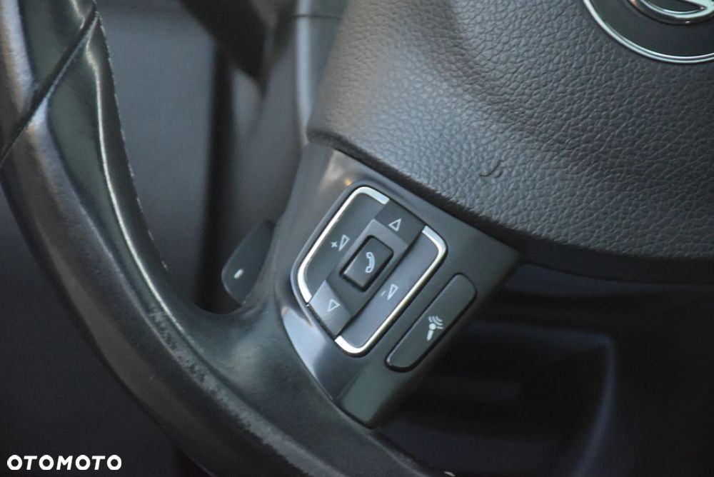 Volkswagen Touran 2.0 TDI DPF BlueMotion Technology DSG Cup - 18