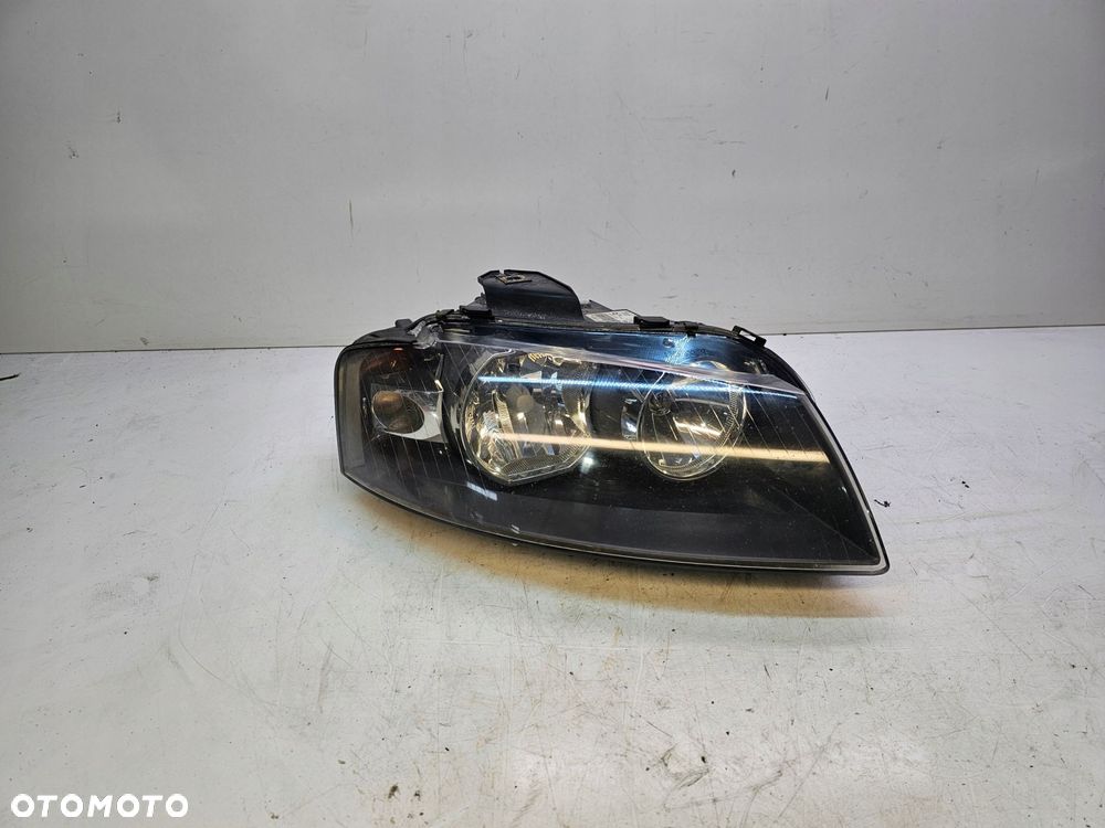 REFLEKTOR PRAWY AUDI A3 8P LIFT 8P0941004L UK - 1