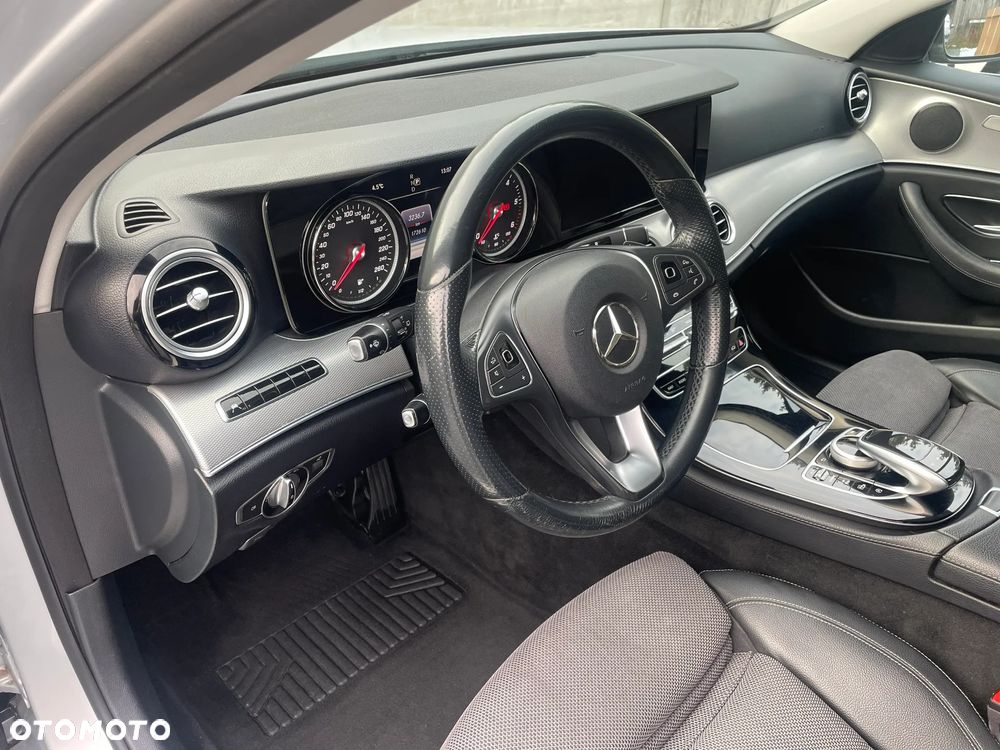 Mercedes-Benz Klasa E 220 d 9G-TRONIC Avantgarde - 21