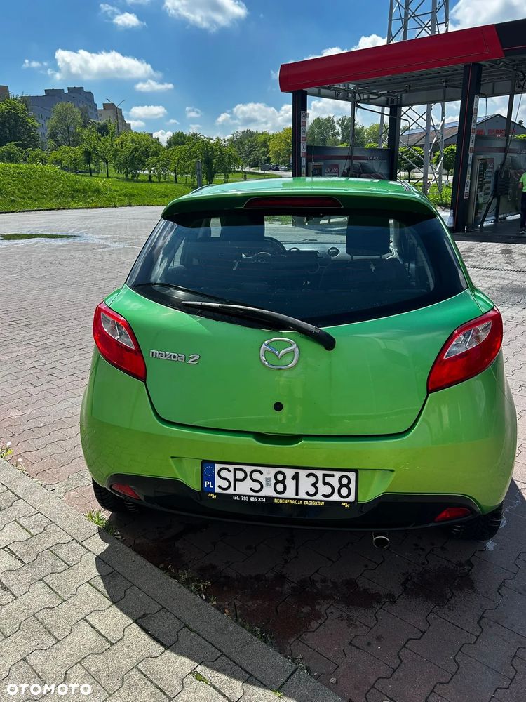 Mazda 2 - 5
