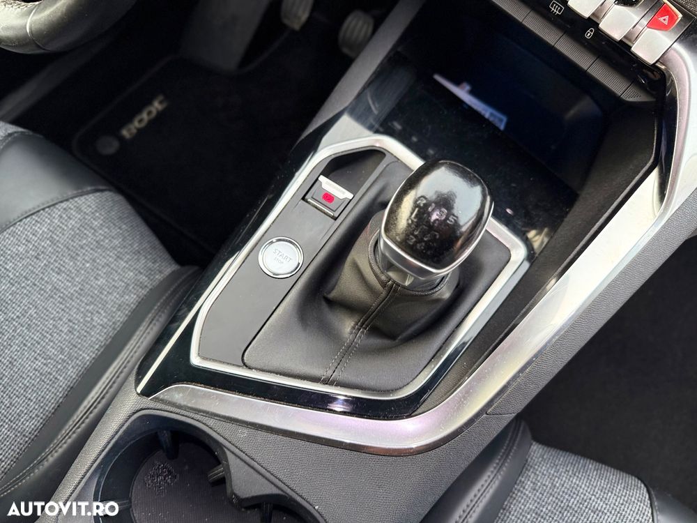 Peugeot 3008 PureTech 130 Stop & Start GPF Active Pack - 18