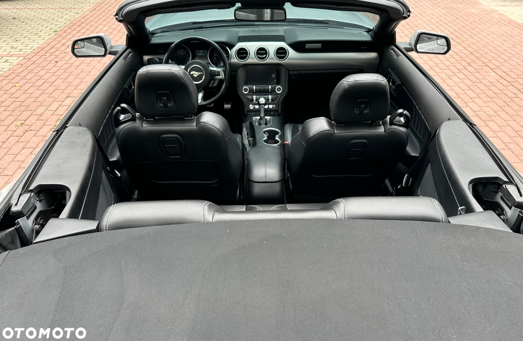 Ford Mustang 2.3 EcoBoost - 18
