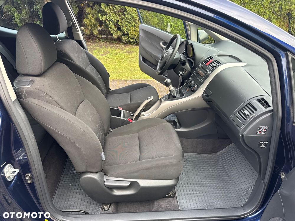 Toyota Auris 1.33 VVT-i - 22