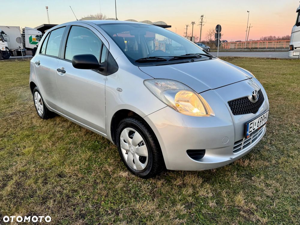 Toyota Yaris 1.0 Terra A/C - 2