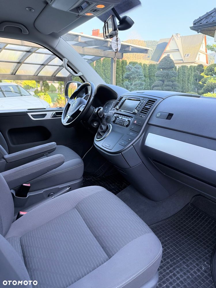 Volkswagen Multivan - 7