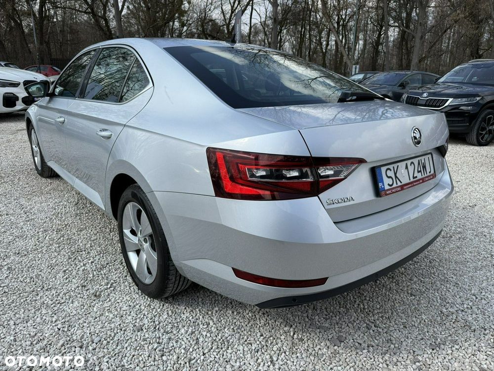 Skoda Superb 2.0 TDI 4x4 Style DSG - 20