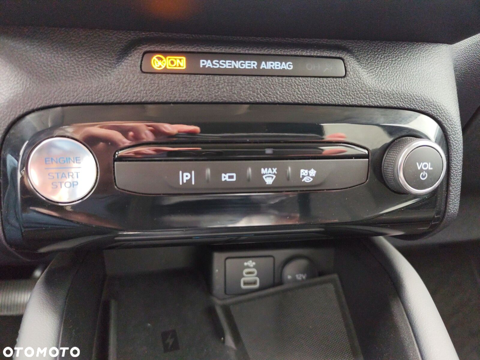 Ford Kuga - 25