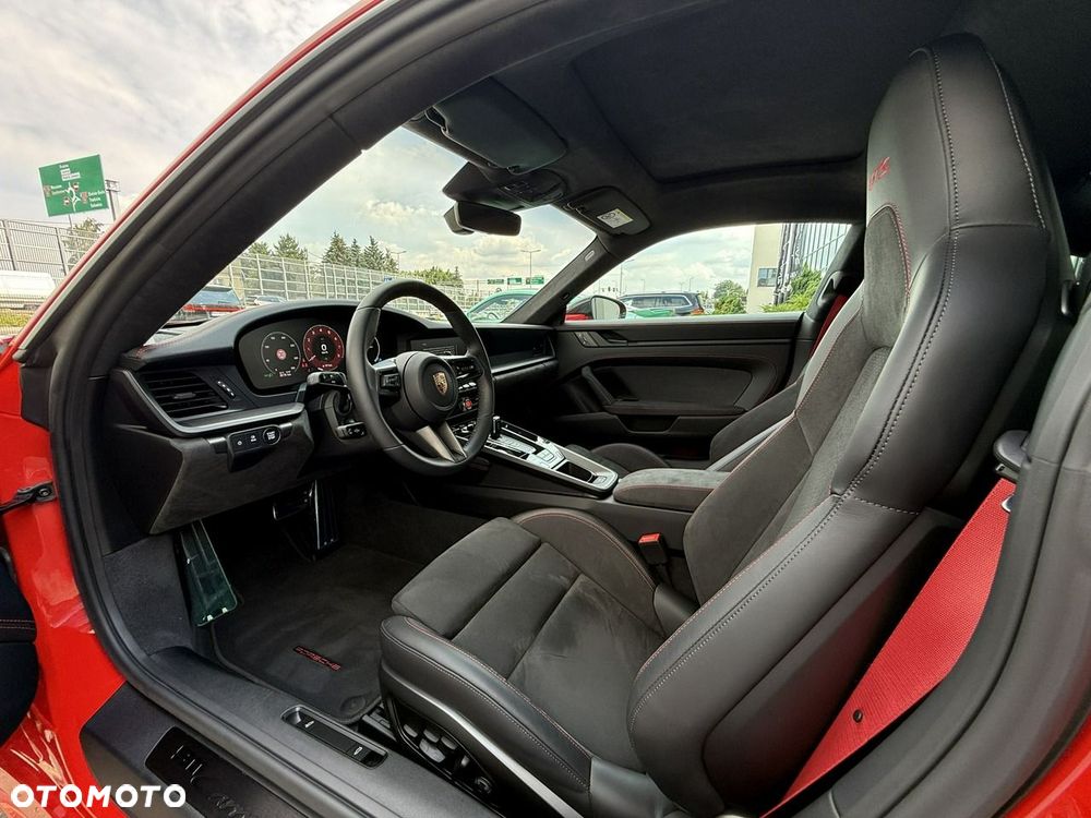 Porsche 911 - 25