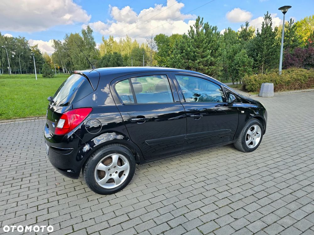 Opel Corsa 1.2 16V Edition - 12