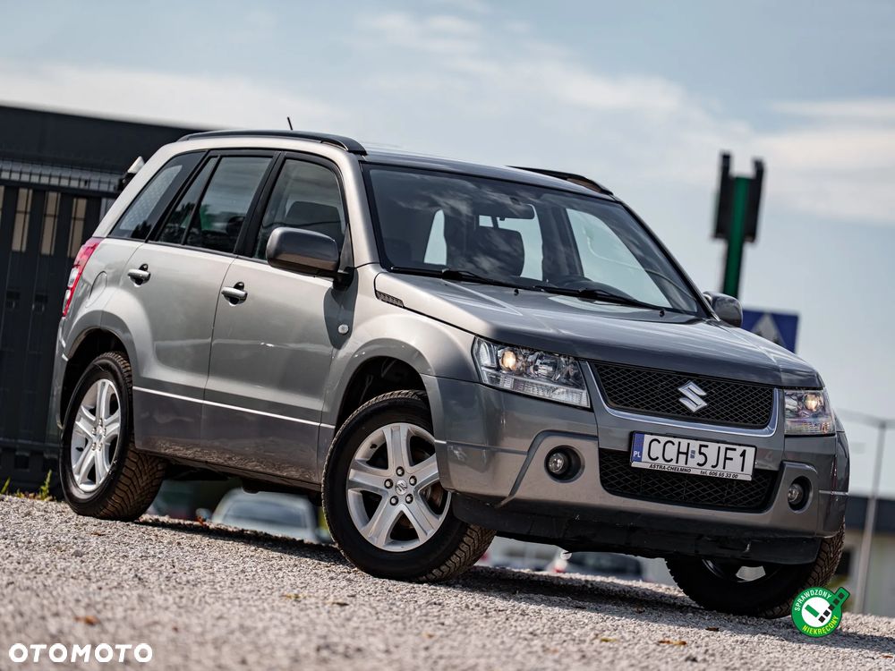 Suzuki Grand Vitara 2.0 Comfort + Family - 3