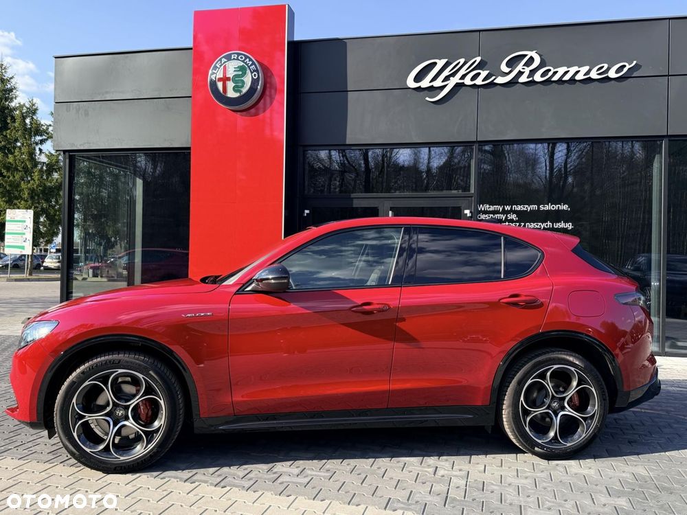 Alfa Romeo Stelvio - 13