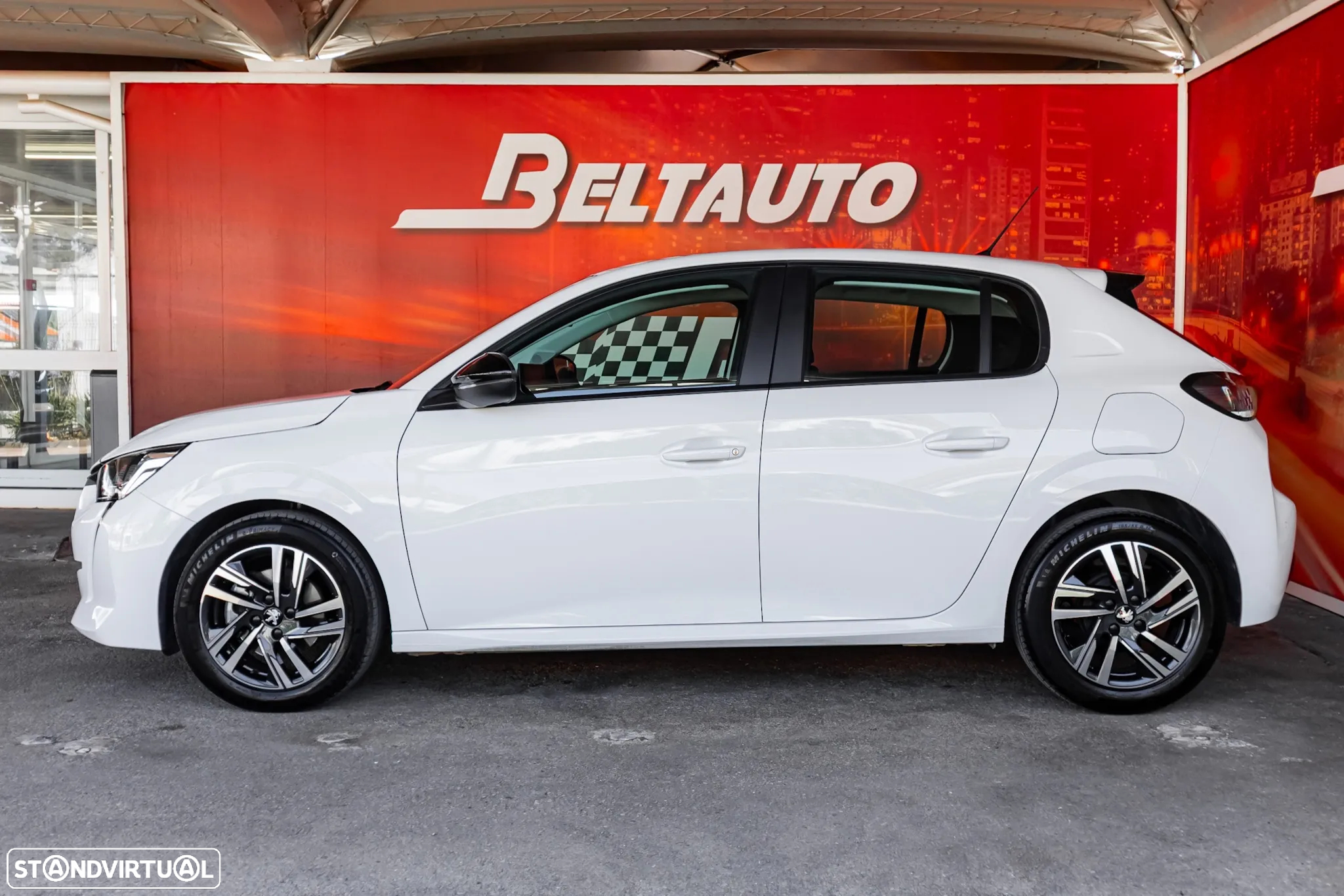 Peugeot 208 1.2 PureTech Active - 8