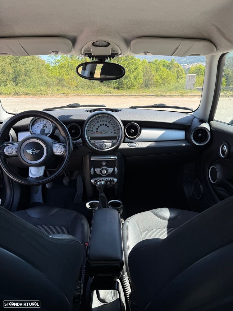 MINI 3 Portas Cooper D - 14