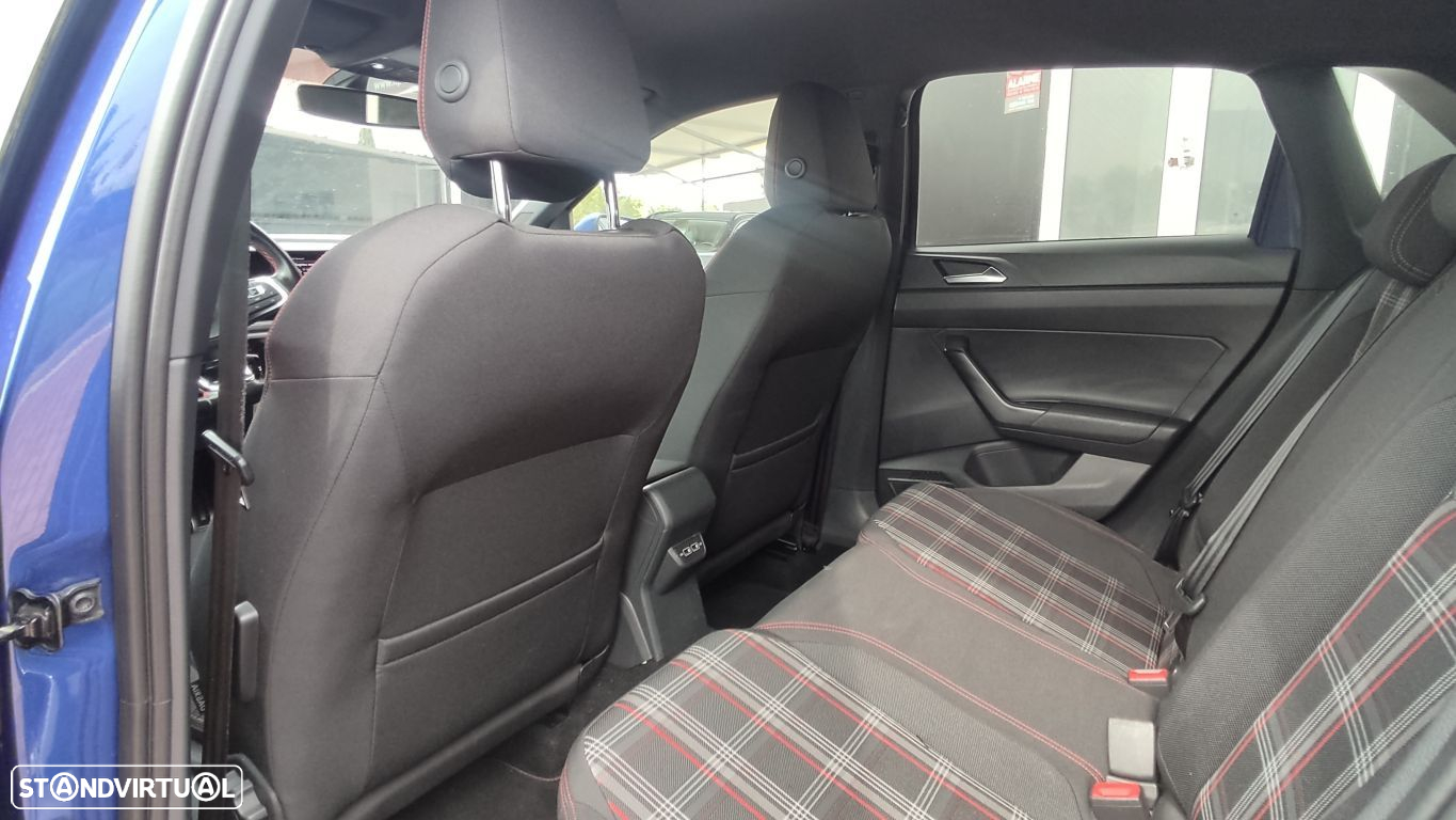 VW Polo 2.0 TSI DSG GTI - 28