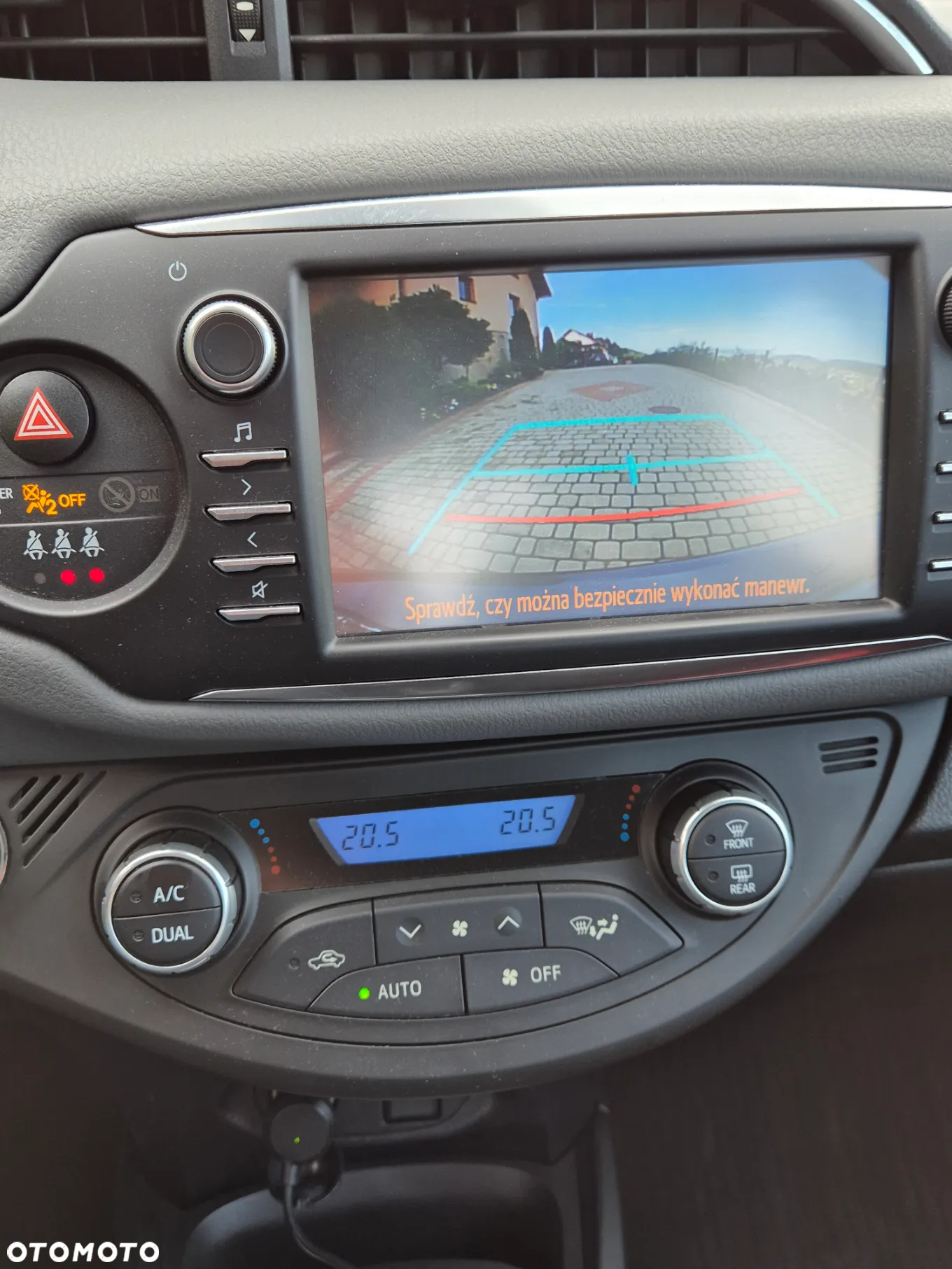 Toyota Yaris - 18
