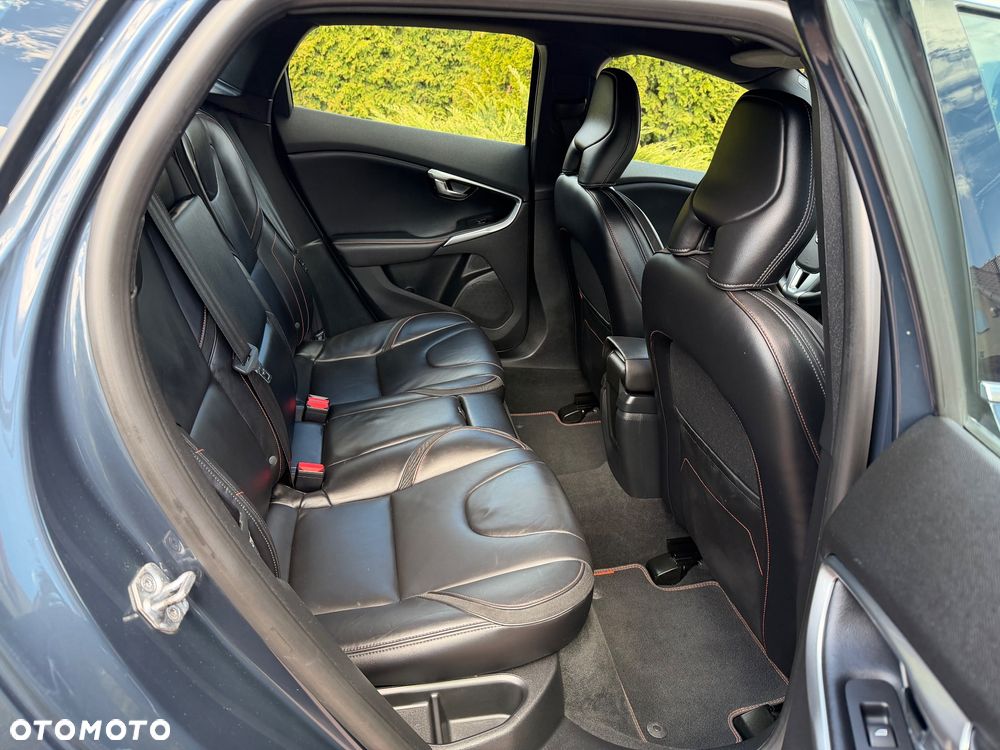 Volvo V40 D2 Ocean Race - 16