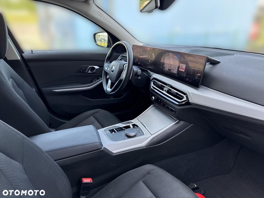 BMW Seria 3 320i - 20