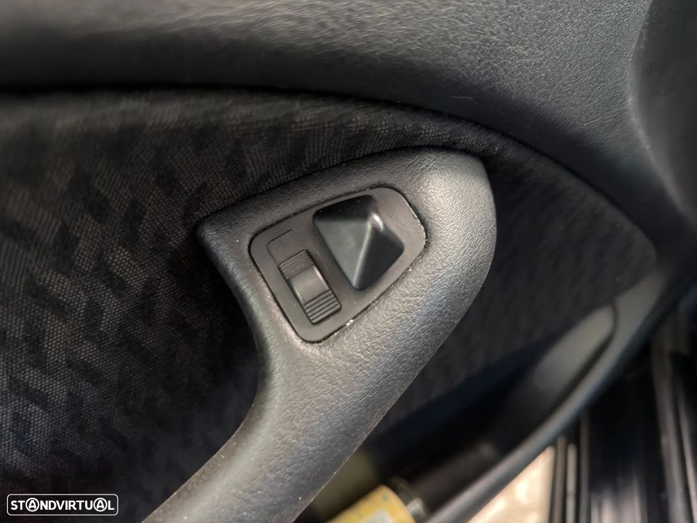 BMW 320 d Touring - 6