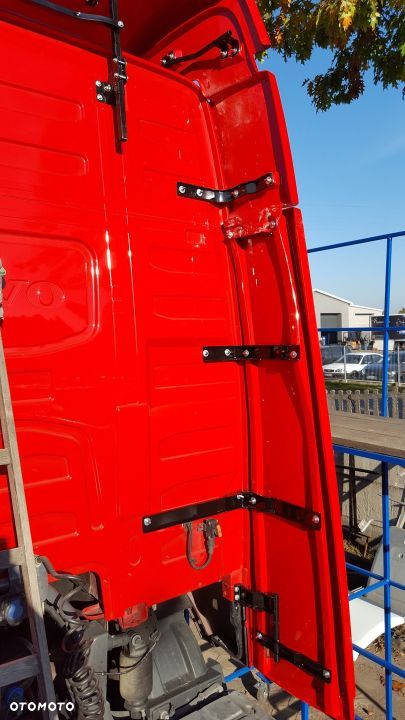 Spojlery spoilery owiewki kabiny Volvo FH4 FH5 Globetrotter XL - 10