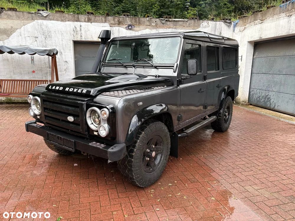 Land Rover Defender 110 SE - 1