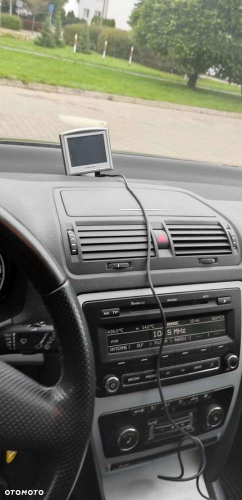 Skoda Octavia Combi 2.0 TDI DPF Scout 4x4 - 9