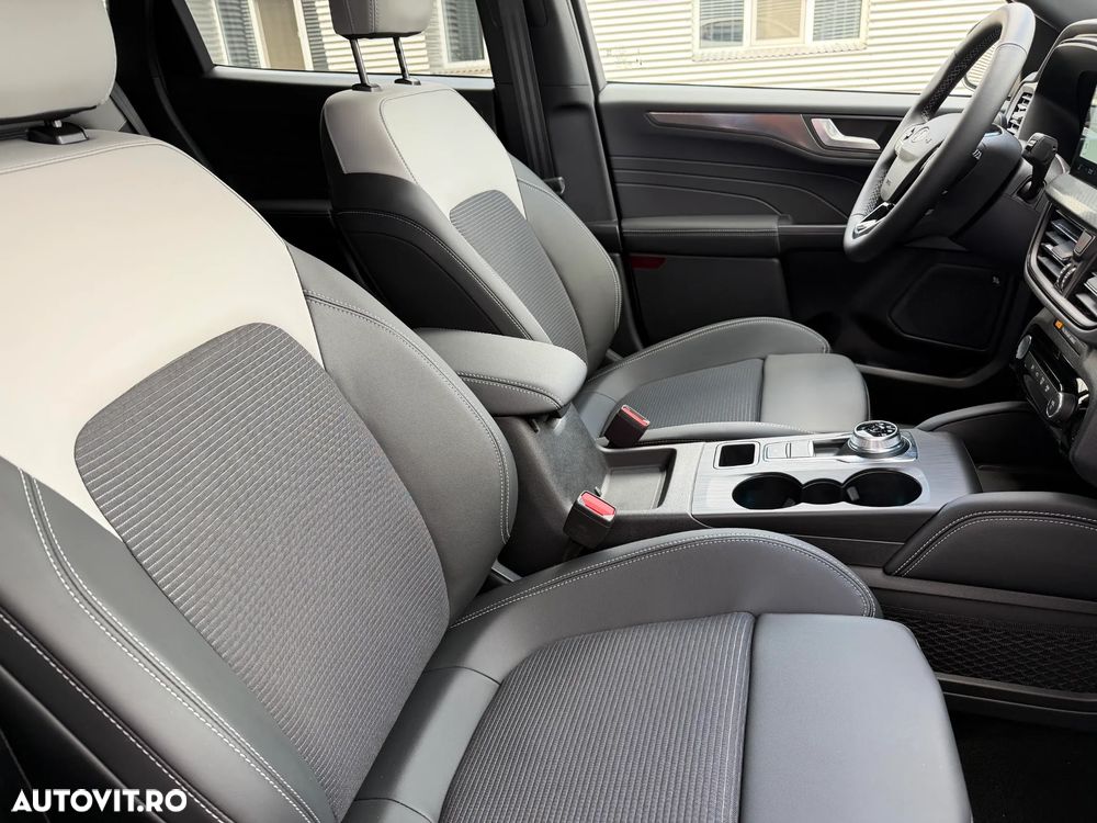 Ford Kuga 2.5 Duratec PHEV SOUND EDITION - 17