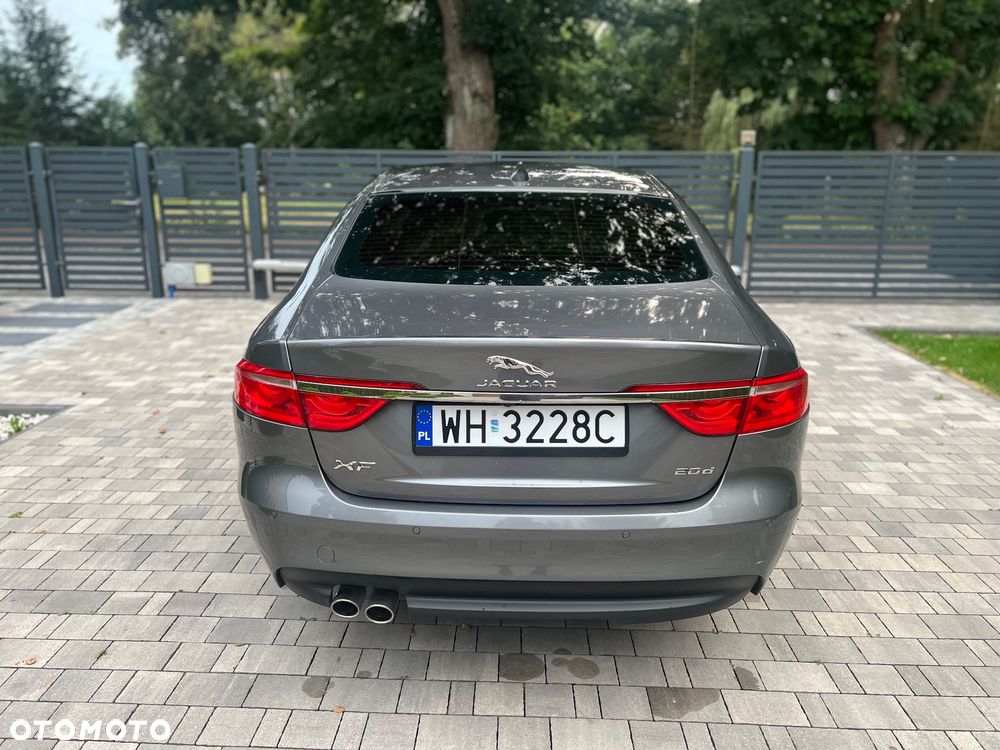 Jaguar XF 2.0 i4D Prestige - 5