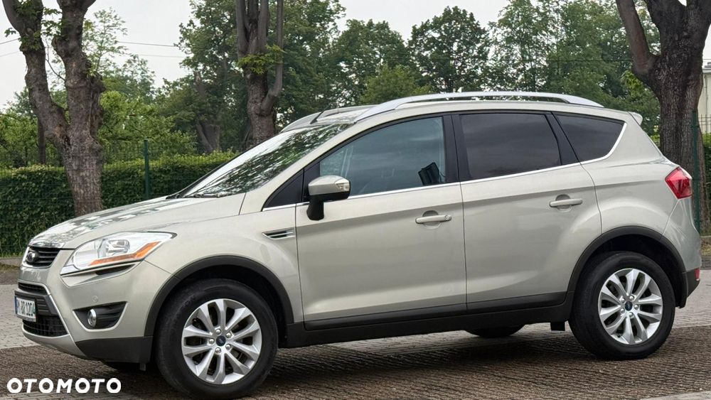 Ford Kuga 2.0 TDCi 4x4 Titanium - 21