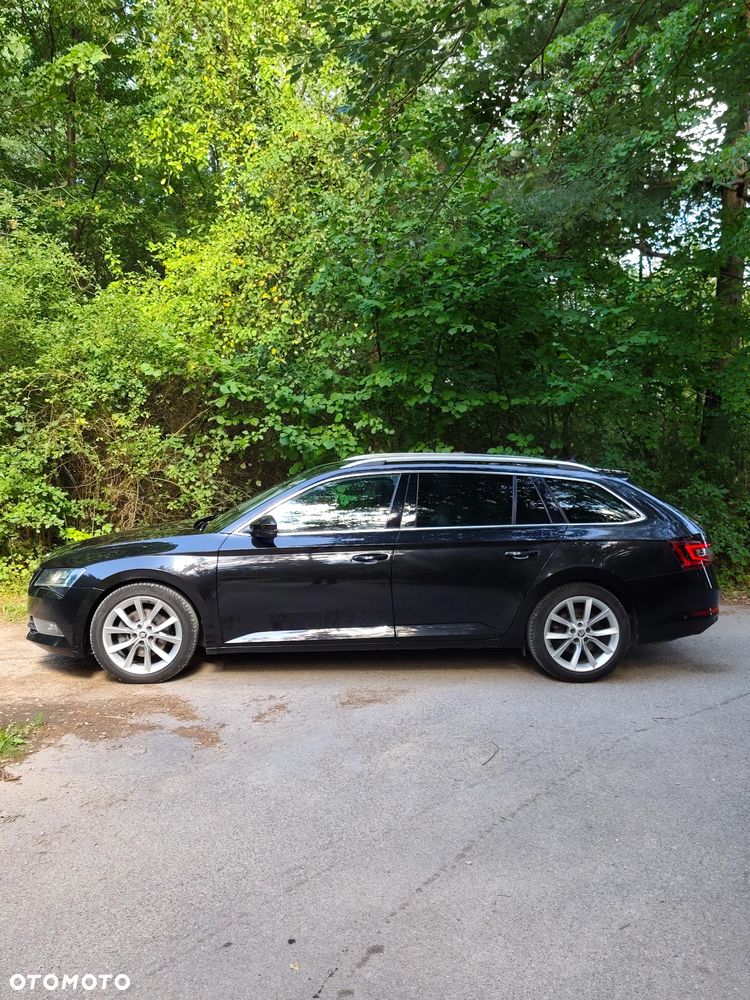 Skoda Superb 2.0 TDI 4x4 Ambition DSG - 4