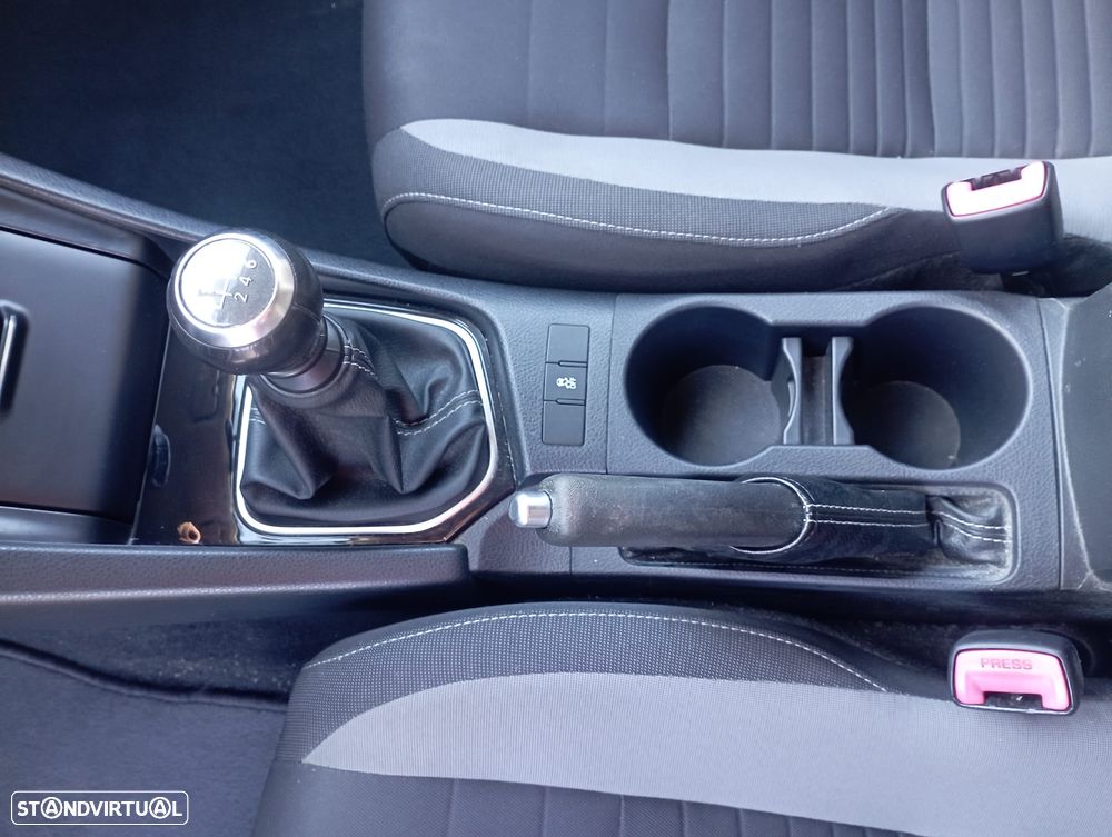 Toyota Auris Touring Sports 1.4 D-4D Comfort+Pack Sport - 18