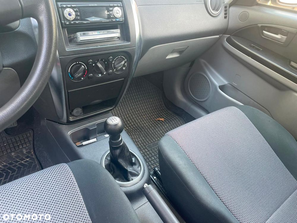 Suzuki SX4 1.5 Streetline 4x2 Classic - 3
