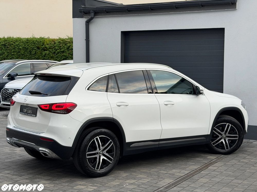 Mercedes-Benz GLA 220 d Progressive - 31