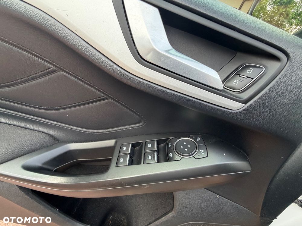 Ford Focus 1.5 EcoBlue Start-Stopp-System COOL&CONNECT - 12