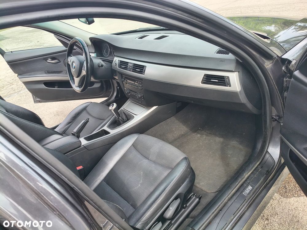 BMW Seria 3 - 26