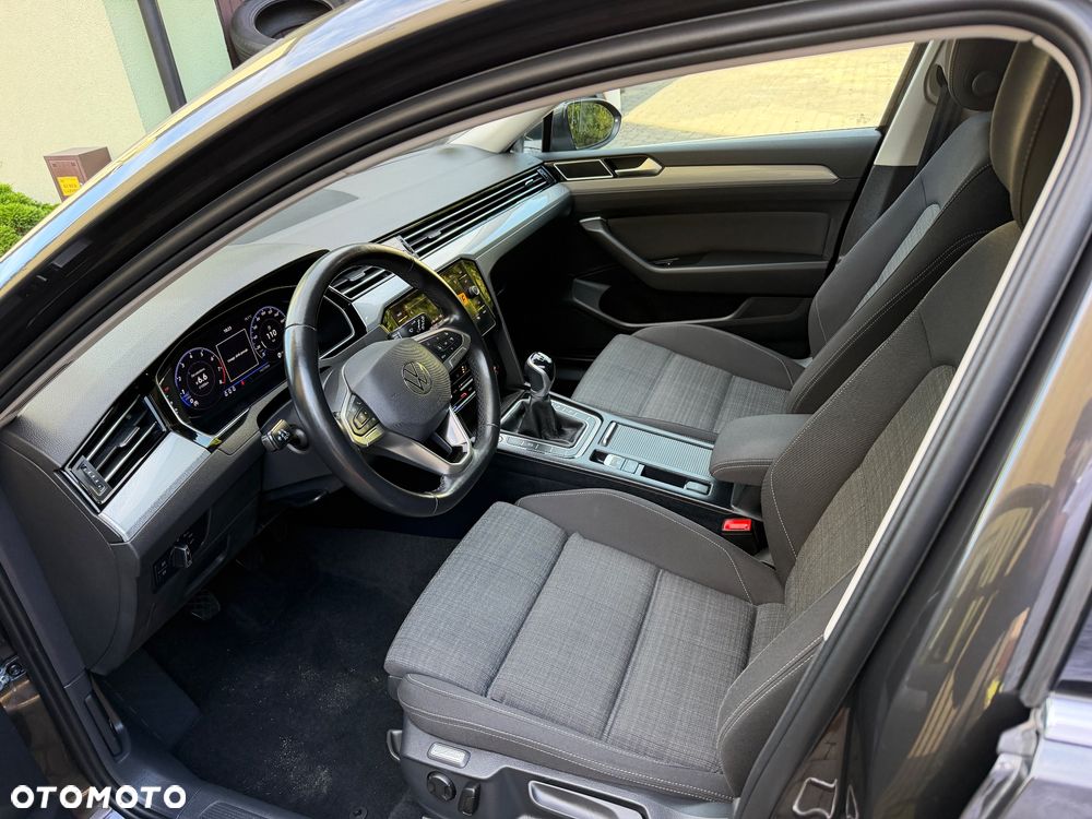Volkswagen Passat 1.5 TSI EVO Elegance - 6