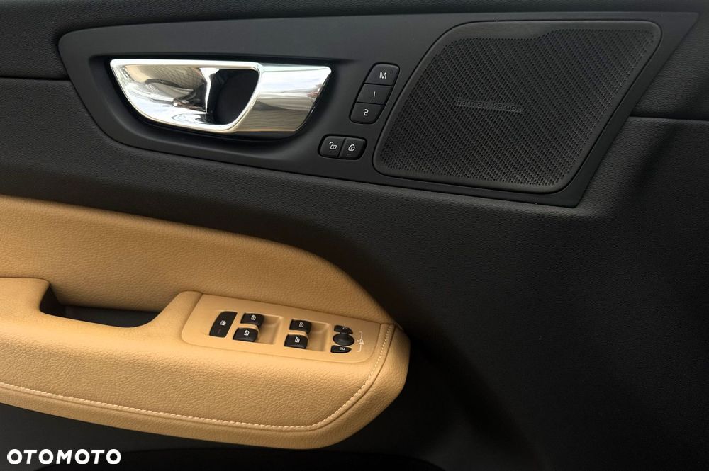 Volvo XC 60 - 26